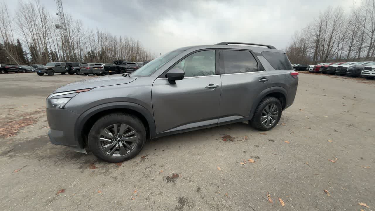 Thumbnail: 2024 Nissan Pathfinder - 7