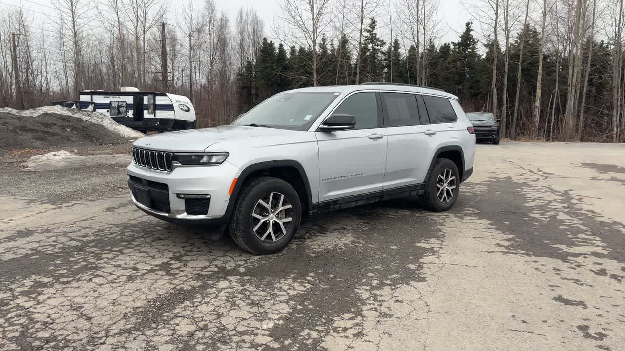 Thumbnail: 2024 Jeep Grand Cherokee L - 6