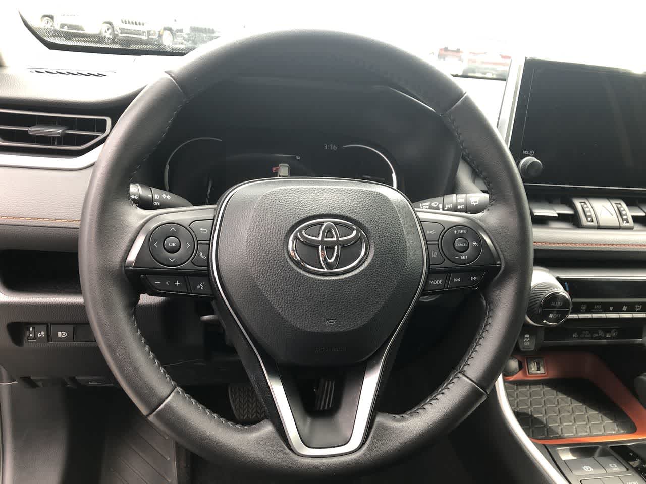 Thumbnail: 2024 Toyota RAV4 - 25
