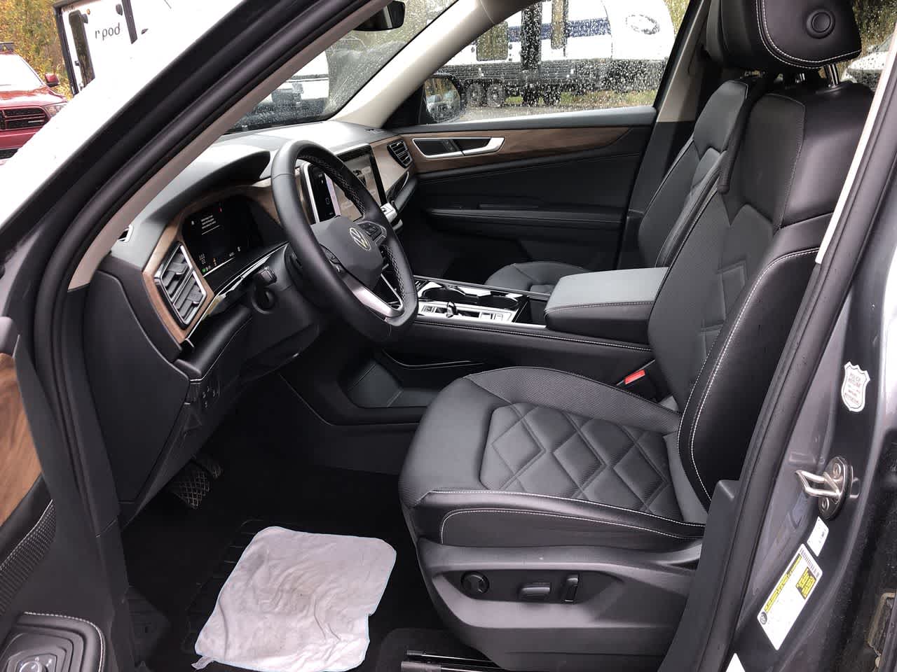 Thumbnail: 2024 Volkswagen Atlas - 23