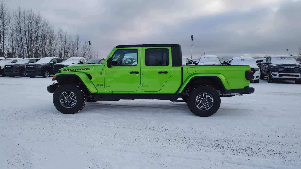 Thumbnail: 2026 Jeep Gladiator - 8