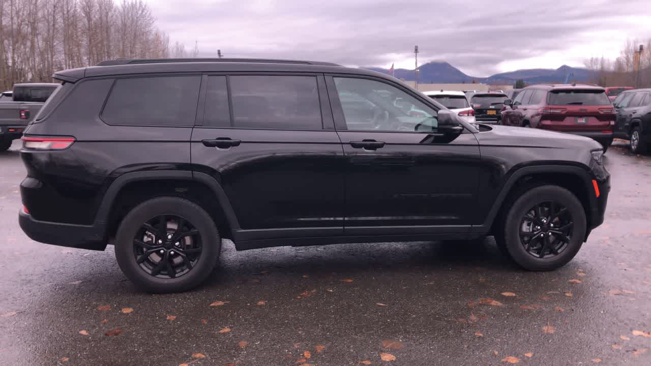 Thumbnail: 2024 Jeep Grand Cherokee L - 15