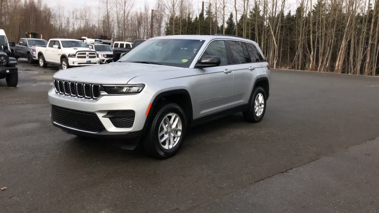 Thumbnail: 2025 Jeep Grand Cherokee - 5
