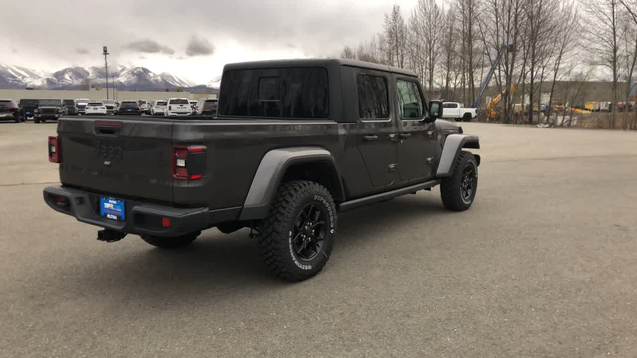 Thumbnail: 2025 Jeep Gladiator - 13