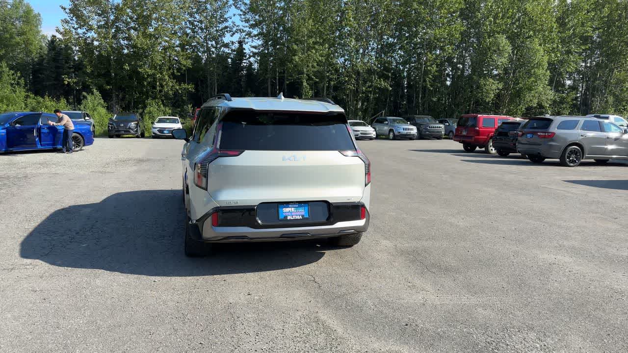 Thumbnail: 2024 Kia EV9 - 12