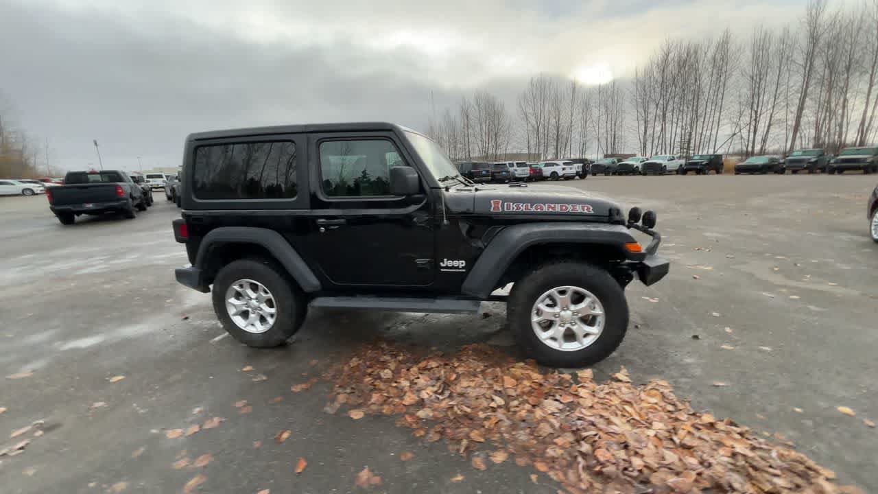 Thumbnail: 2021 Jeep Wrangler - 17