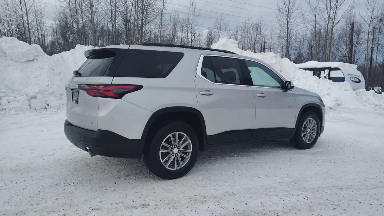 Thumbnail: 2022 Chevrolet Traverse - 5