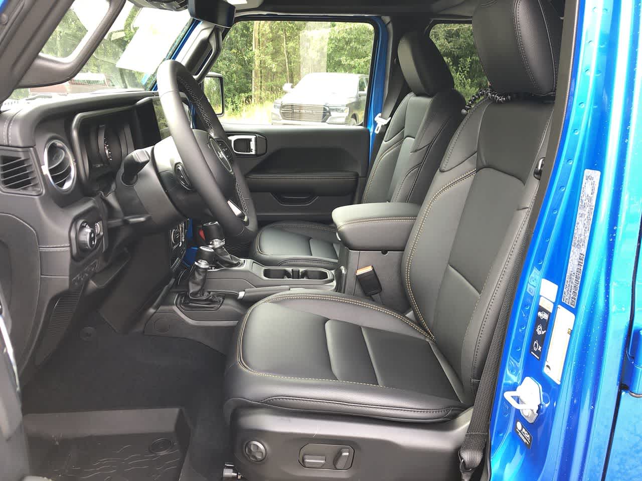 Thumbnail: 2025 Jeep Gladiator - 23