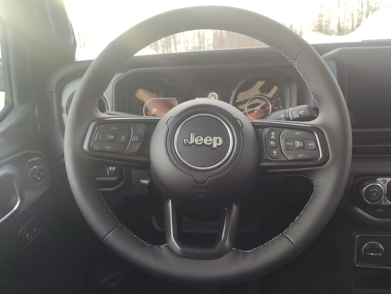 Thumbnail: 2026 Jeep Gladiator - 25