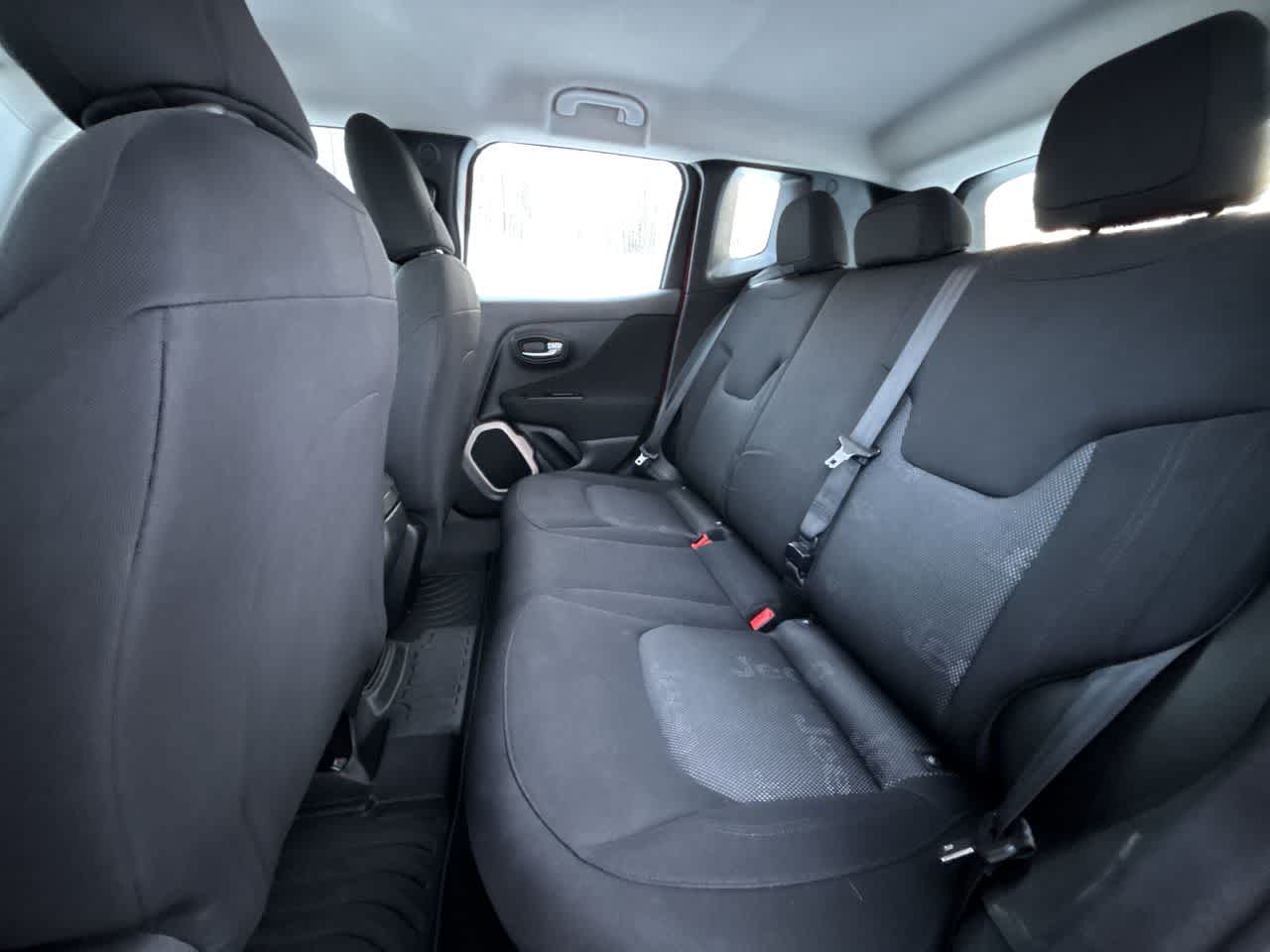 Thumbnail: 2017 Jeep Renegade - 21