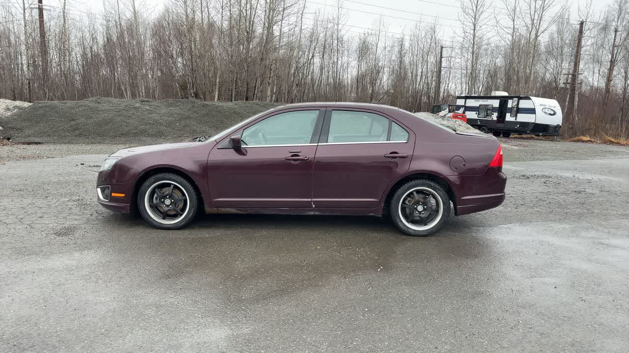 Thumbnail: 2011 Ford Fusion - 8