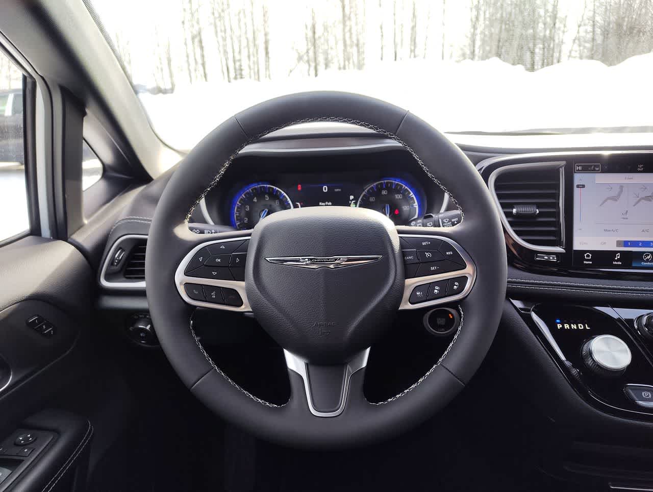 Thumbnail: 2026 Chrysler Pacifica - 17