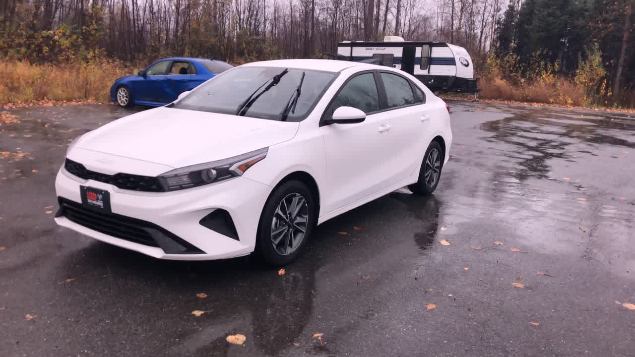 Thumbnail: 2024 Kia Forte - 5