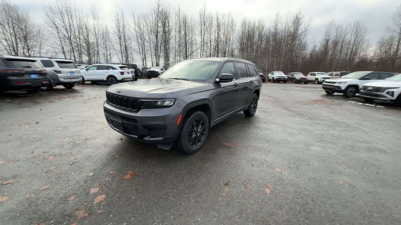 Thumbnail: 2024 Jeep Grand Cherokee L - 6