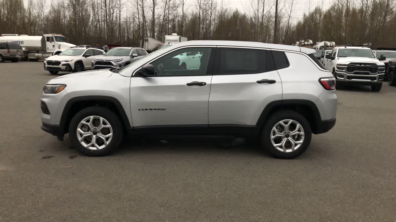 Thumbnail: 2025 Jeep Compass - 8