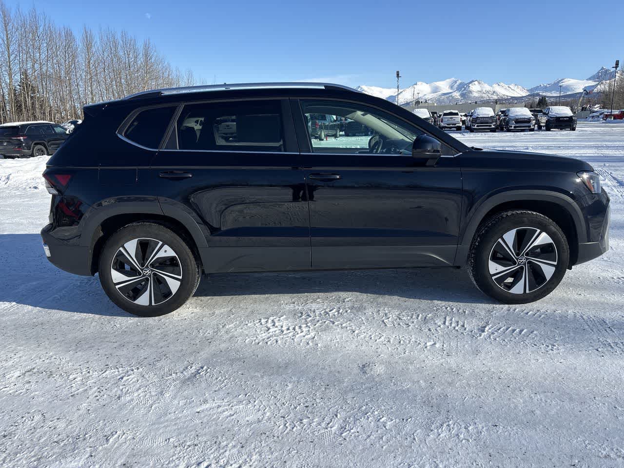 Thumbnail: 2025 Volkswagen Taos - 9