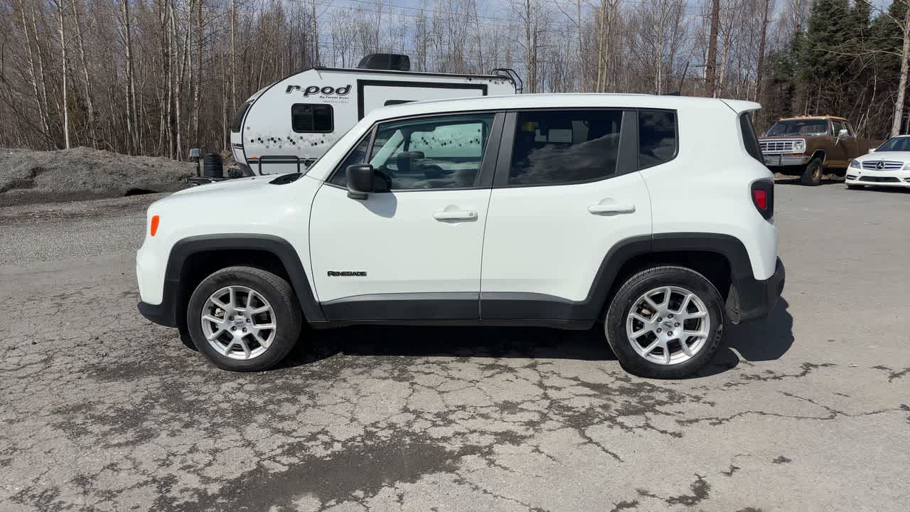 Thumbnail: 2023 Jeep Renegade - 8