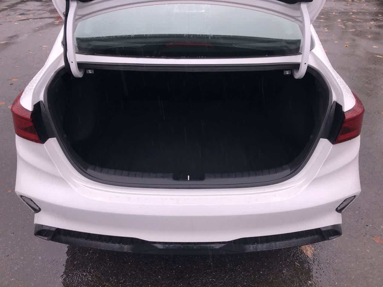 Thumbnail: 2024 Kia Forte - 20