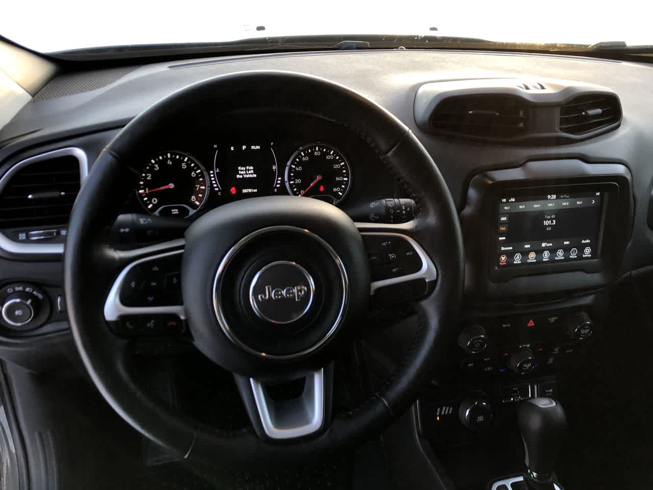 Thumbnail: 2020 Jeep Renegade - 25