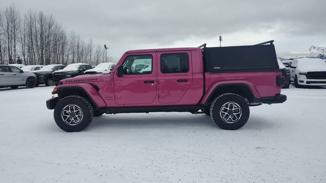 Thumbnail: 2024 Jeep Gladiator - 8