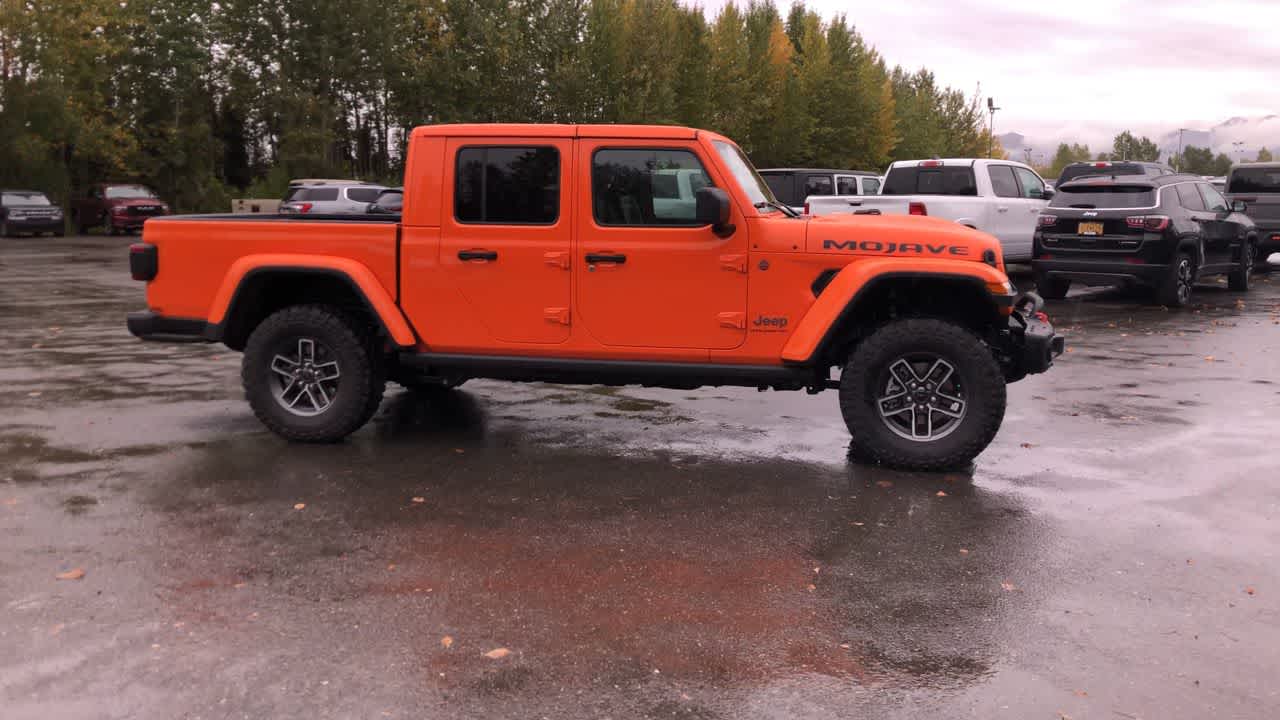 Thumbnail: 2025 Jeep Gladiator - 17