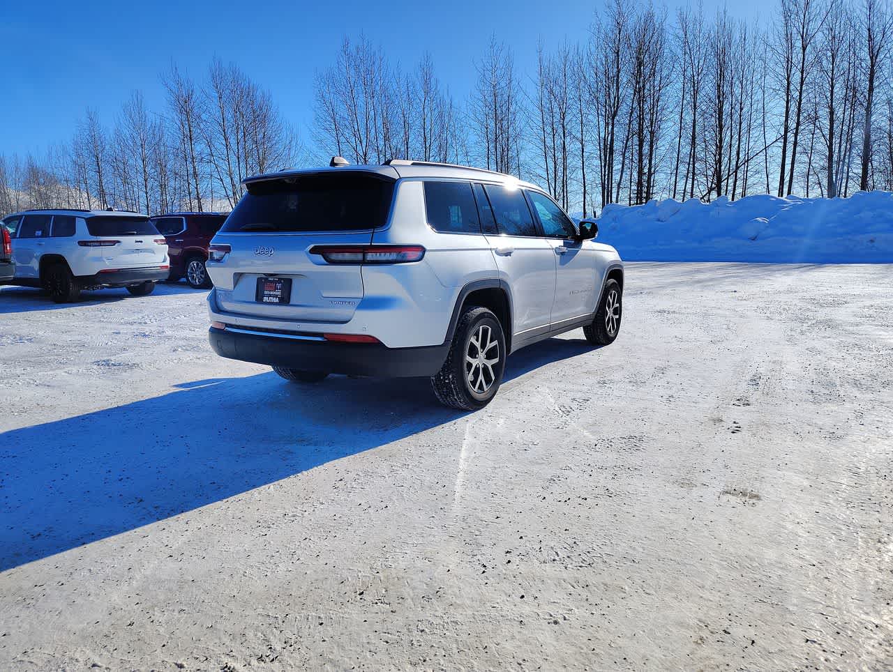 Thumbnail: 2024 Jeep Grand Cherokee L - 8