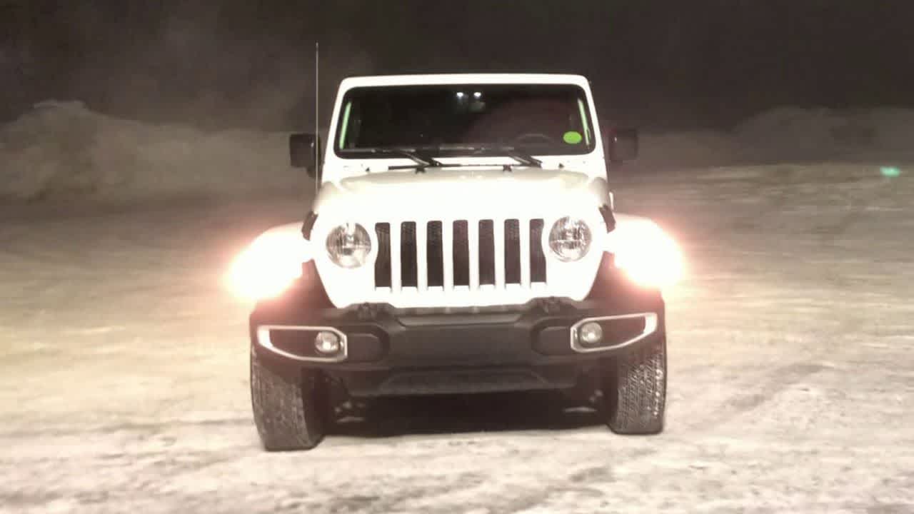 2023 Jeep Wrangler Sahara photo 4
