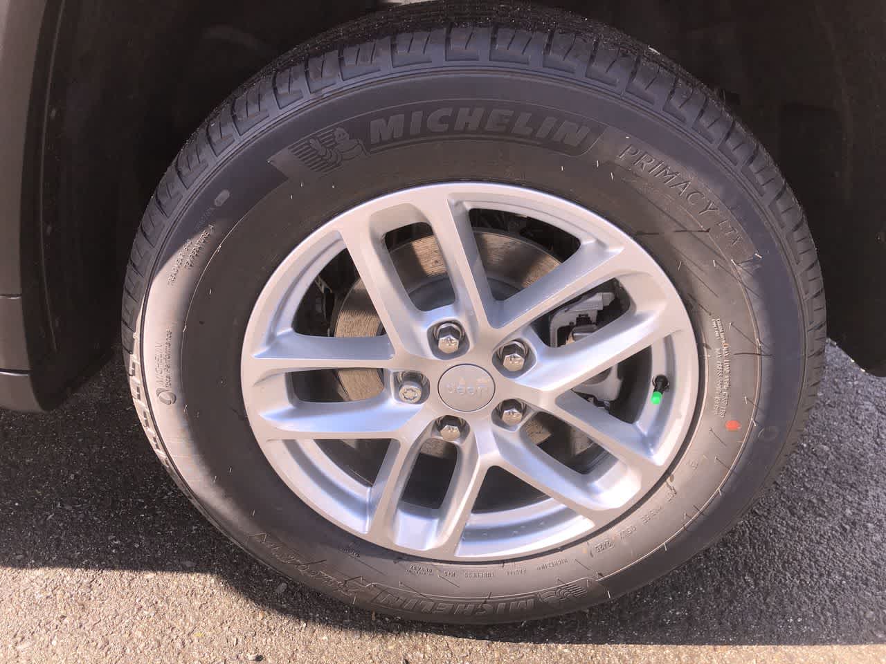 Thumbnail: 2025 Jeep Grand Cherokee - 21