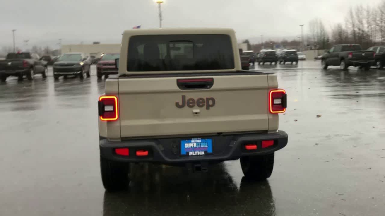 Thumbnail: 2022 Jeep Gladiator - 12