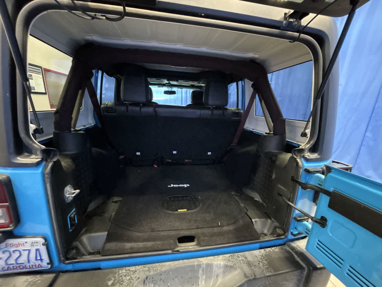 Thumbnail: 2017 Jeep Wrangler - 11