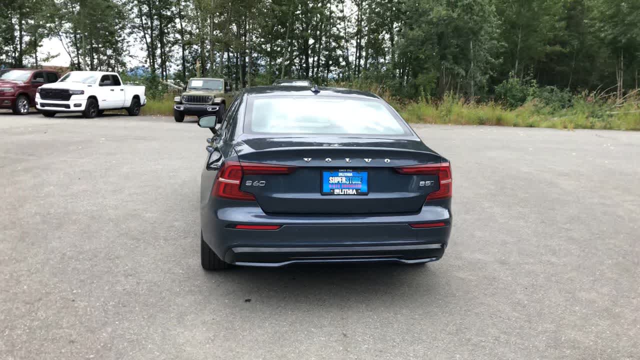 Thumbnail: 2024 Volvo S60 - 11