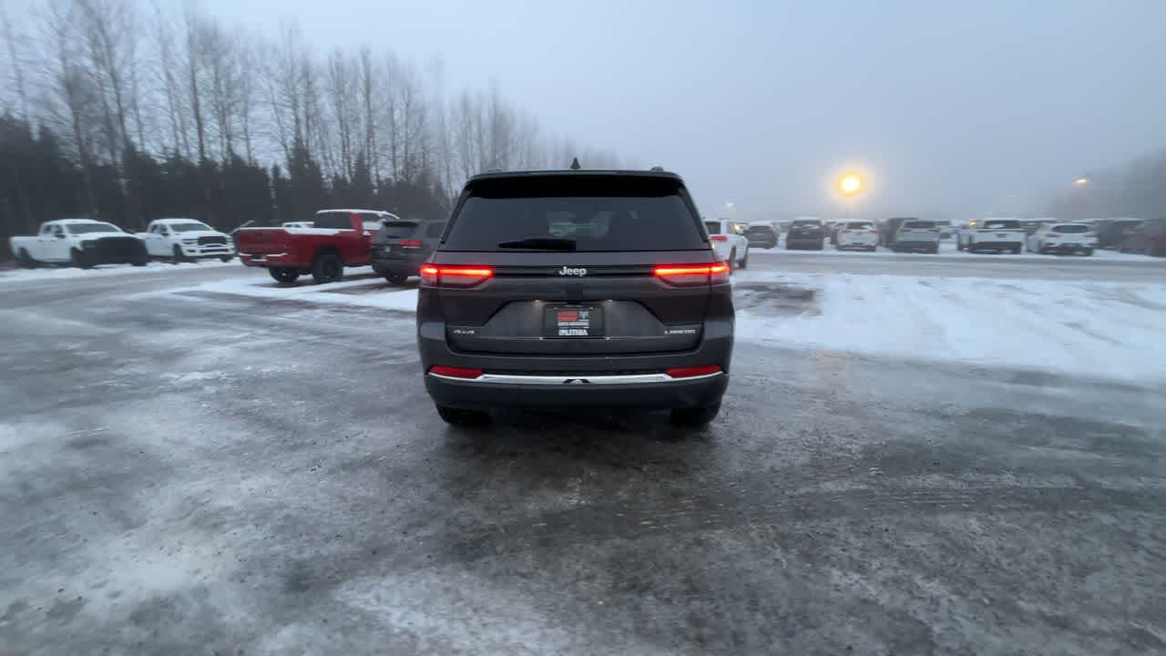 Thumbnail: 2024 Jeep Grand Cherokee - 12