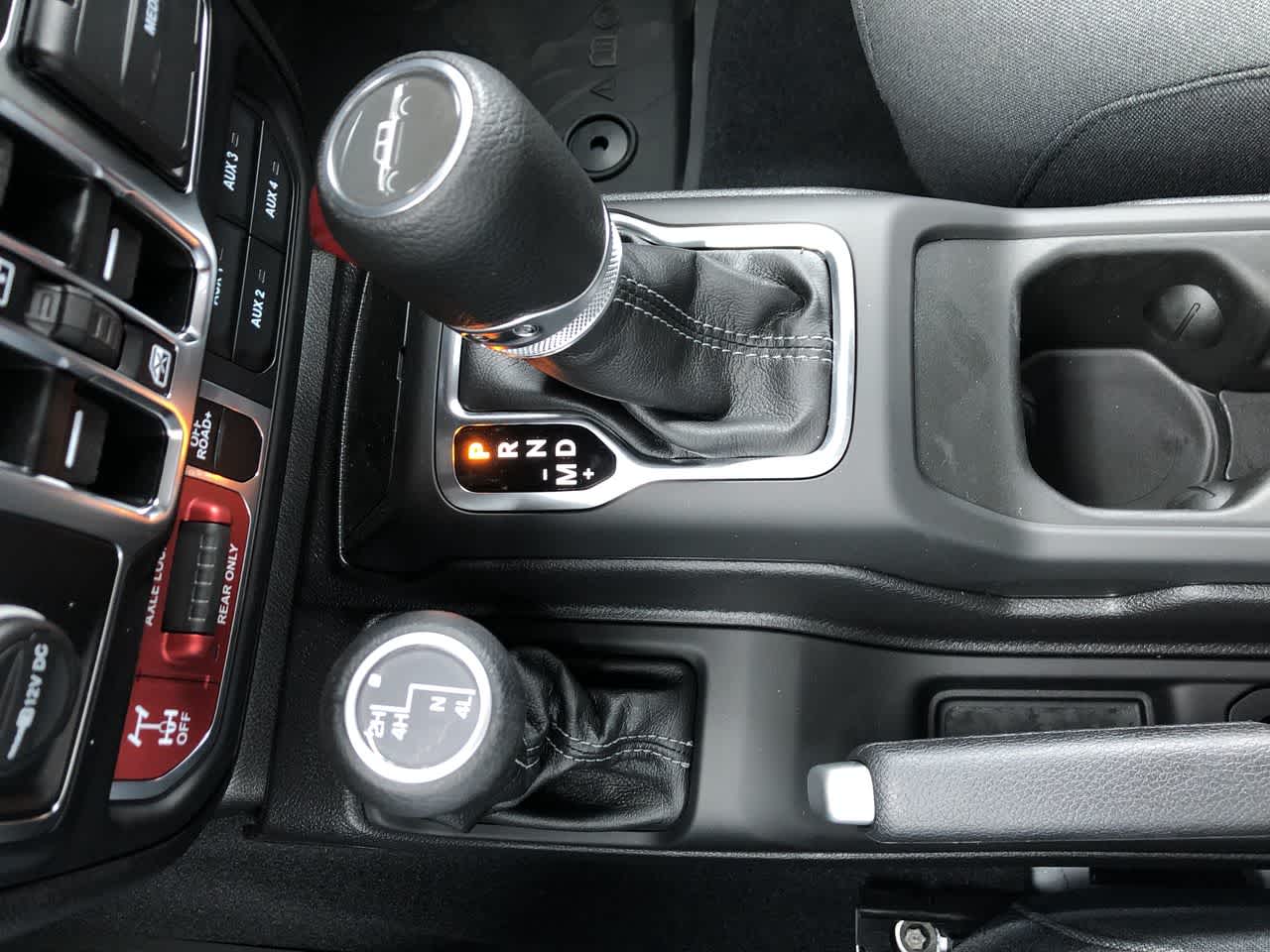 Thumbnail: 2025 Jeep Gladiator - 26