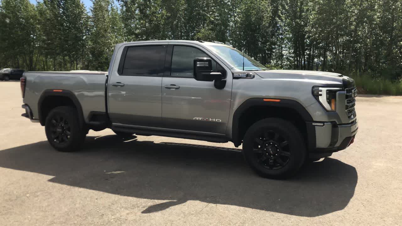 Thumbnail: 2025 GMC Sierra 2500 - 17