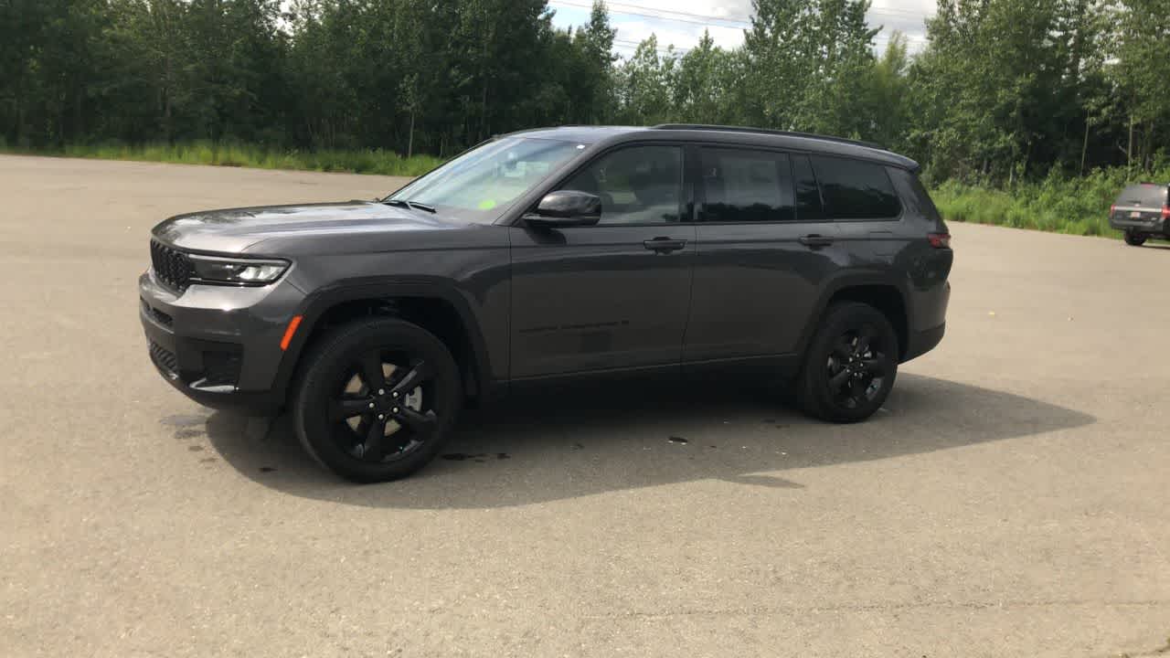 Thumbnail: 2025 Jeep Grand Cherokee - 6