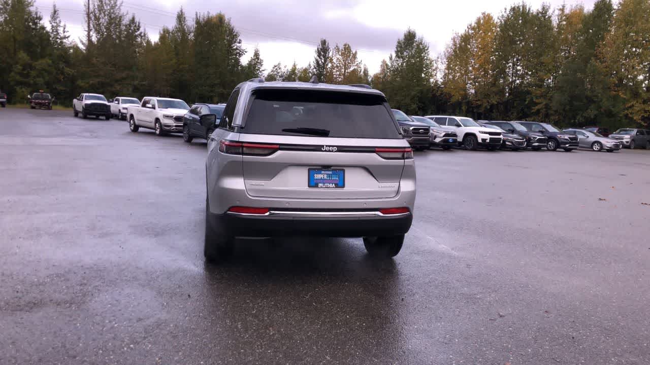 Thumbnail: 2025 Jeep Grand Cherokee - 12