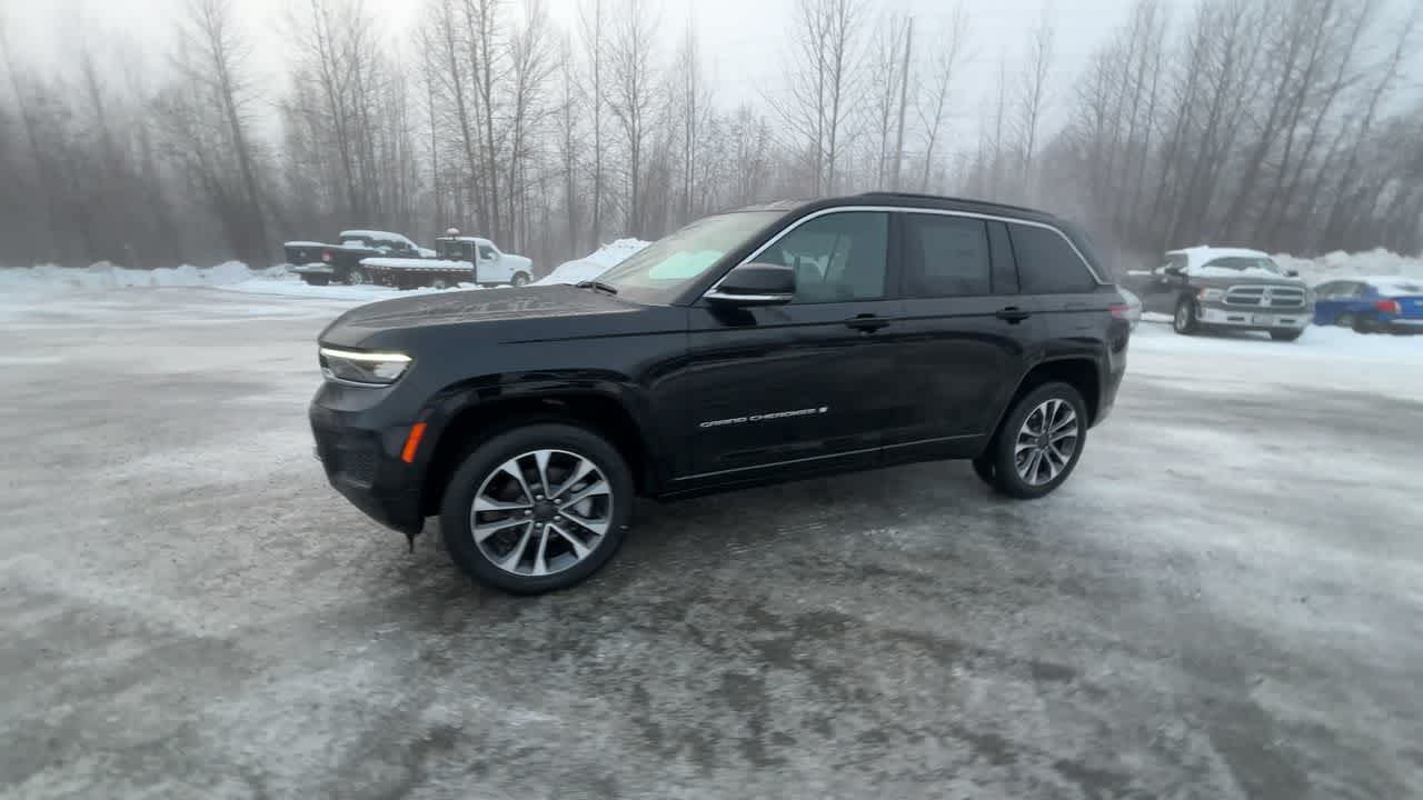 Thumbnail: 2025 Jeep Grand Cherokee - 7