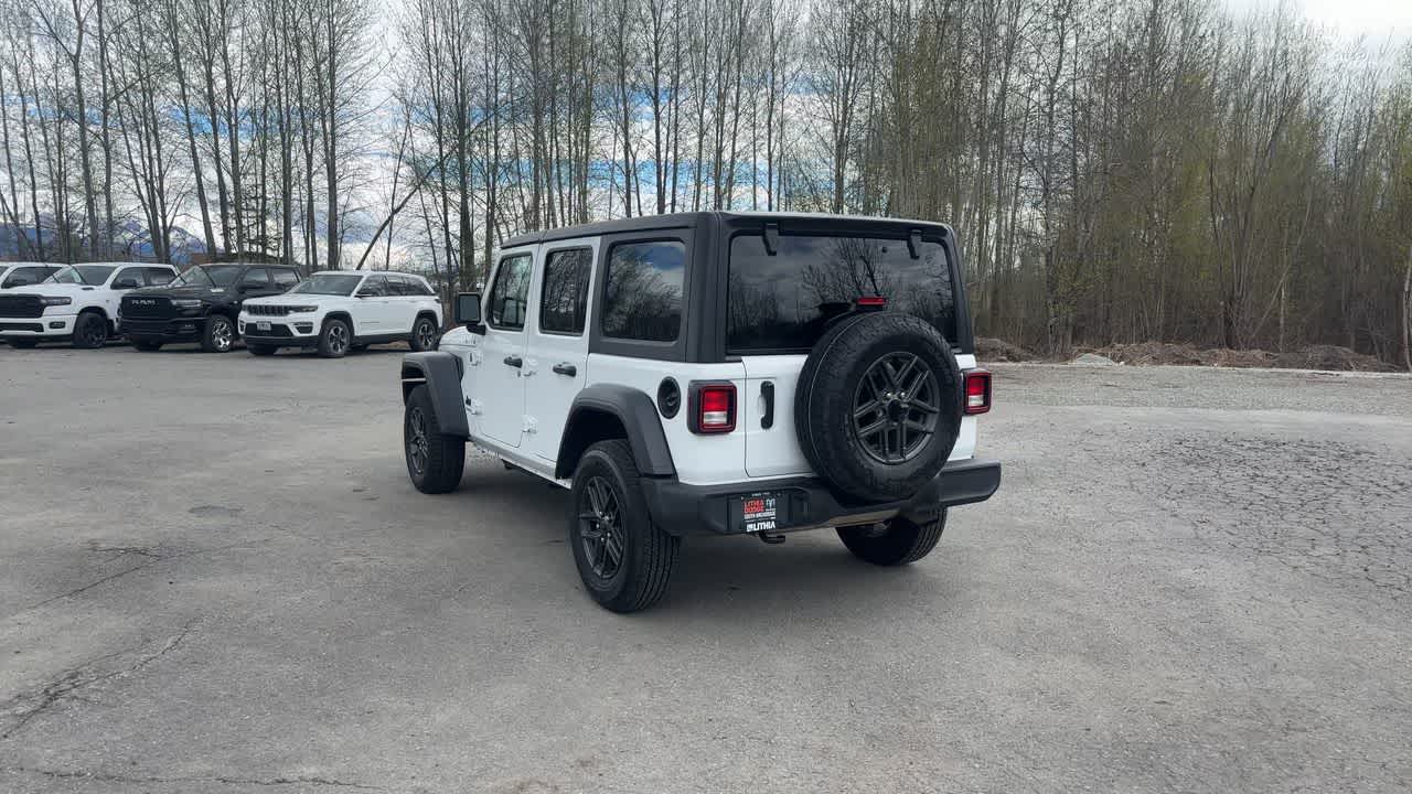 Thumbnail: 2024 Jeep Wrangler - 11