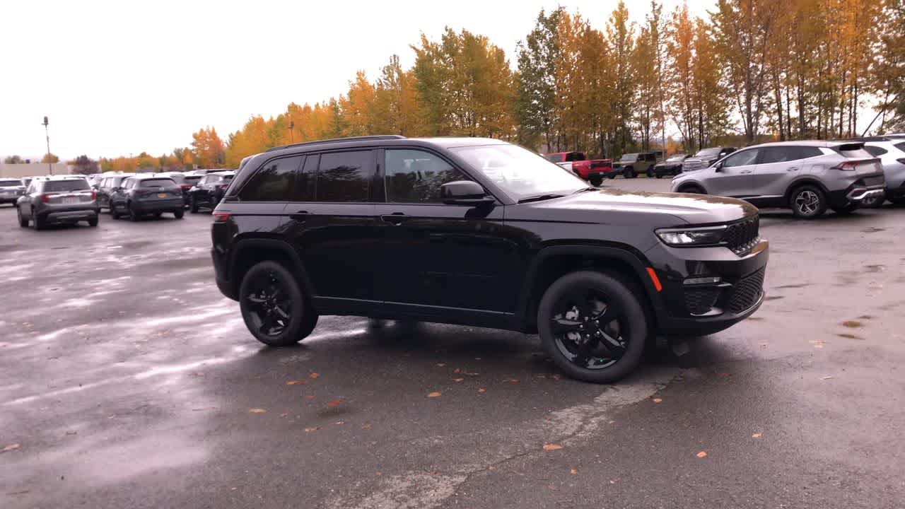 Thumbnail: 2025 Jeep Grand Cherokee - 2