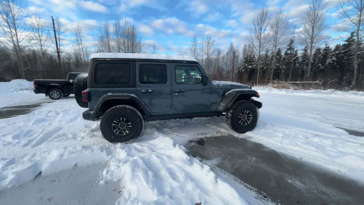 Thumbnail: 2026 Jeep Wrangler - 16