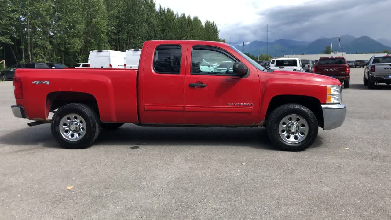 Thumbnail: 2012 Chevrolet Silverado 1500 - 16