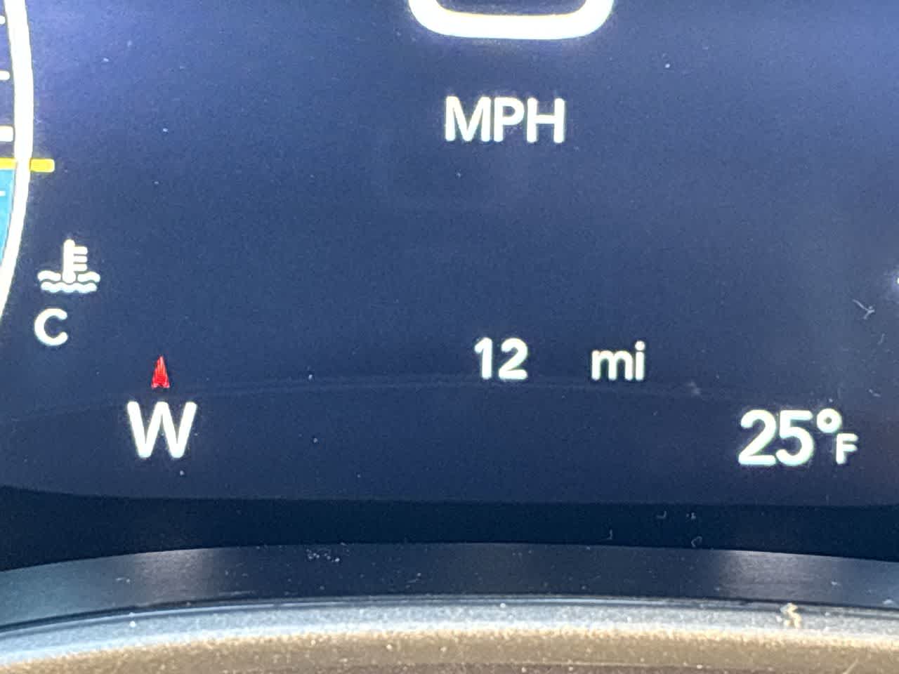 Thumbnail: 2026 Chrysler Pacifica - 28