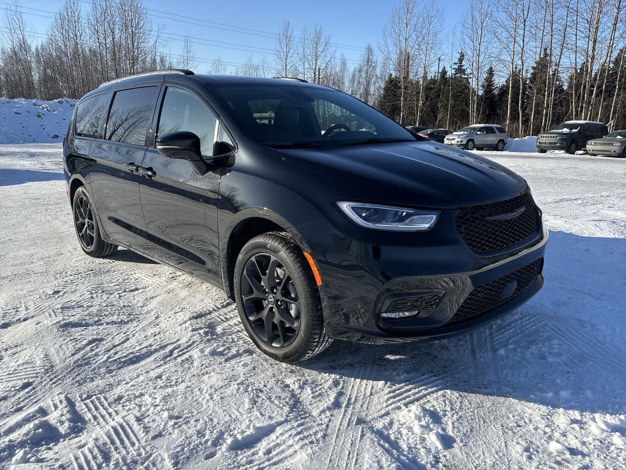 Thumbnail: 2026 Chrysler Pacifica - 2
