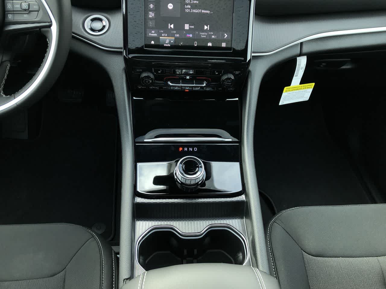 Thumbnail: 2025 Jeep Grand Cherokee - 27