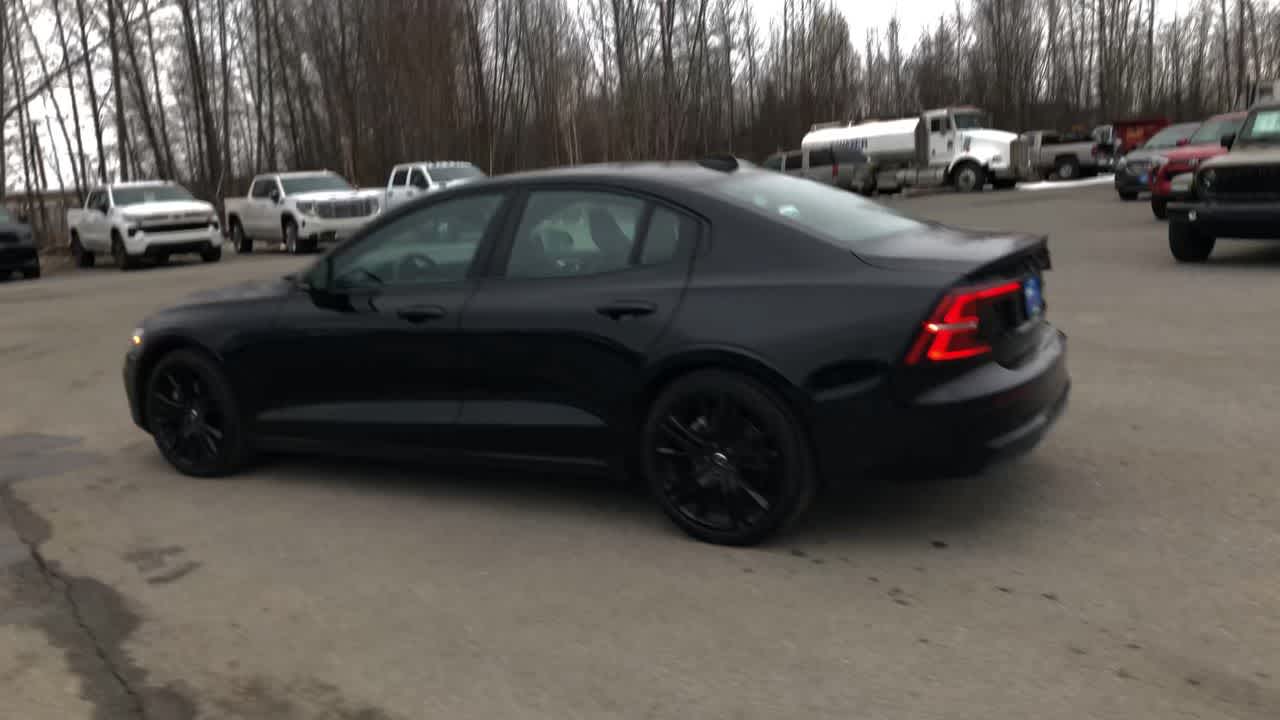 Thumbnail: 2024 Volvo S60 - 9