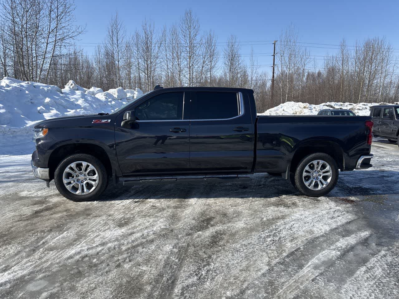 Thumbnail: 2023 Chevrolet Silverado 1500 - 5