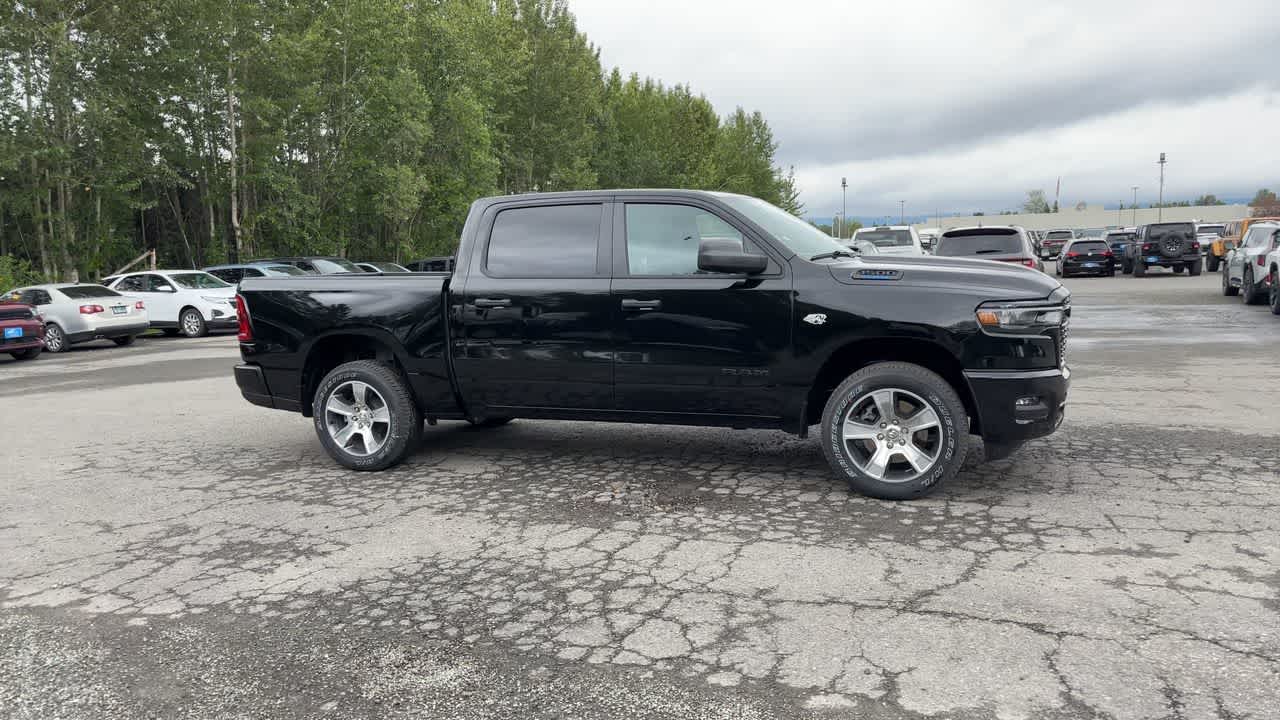 Thumbnail: 2026 RAM 1500 - 17