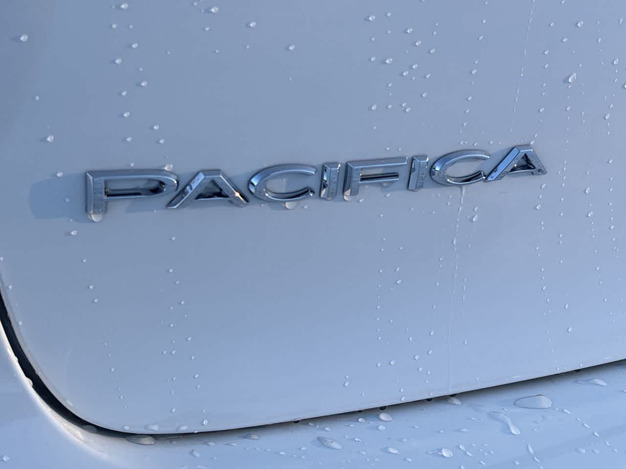 Thumbnail: 2026 Chrysler Pacifica - 18