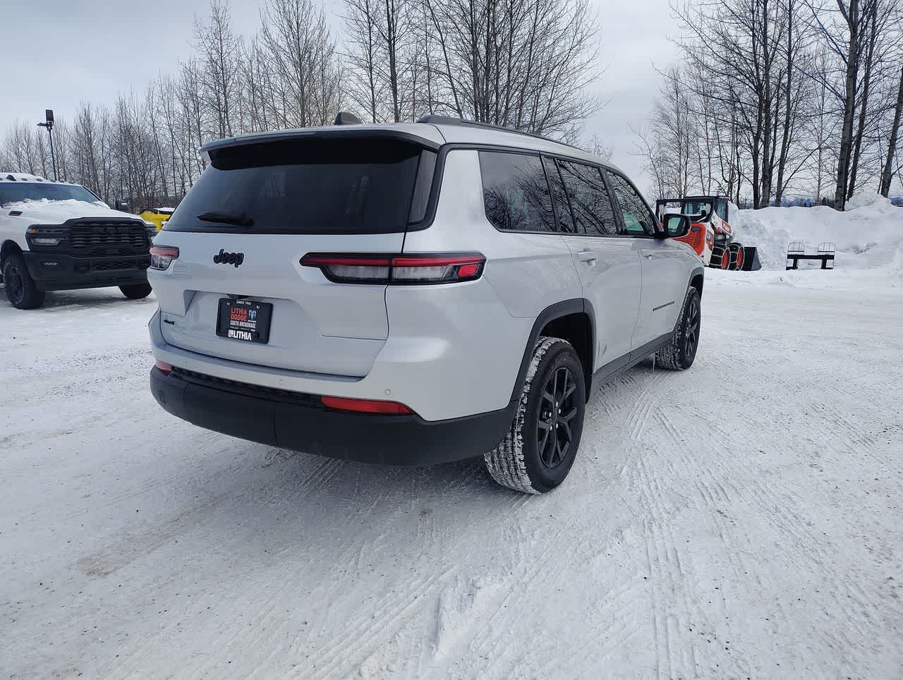 Thumbnail: 2025 Jeep Grand Cherokee - 8