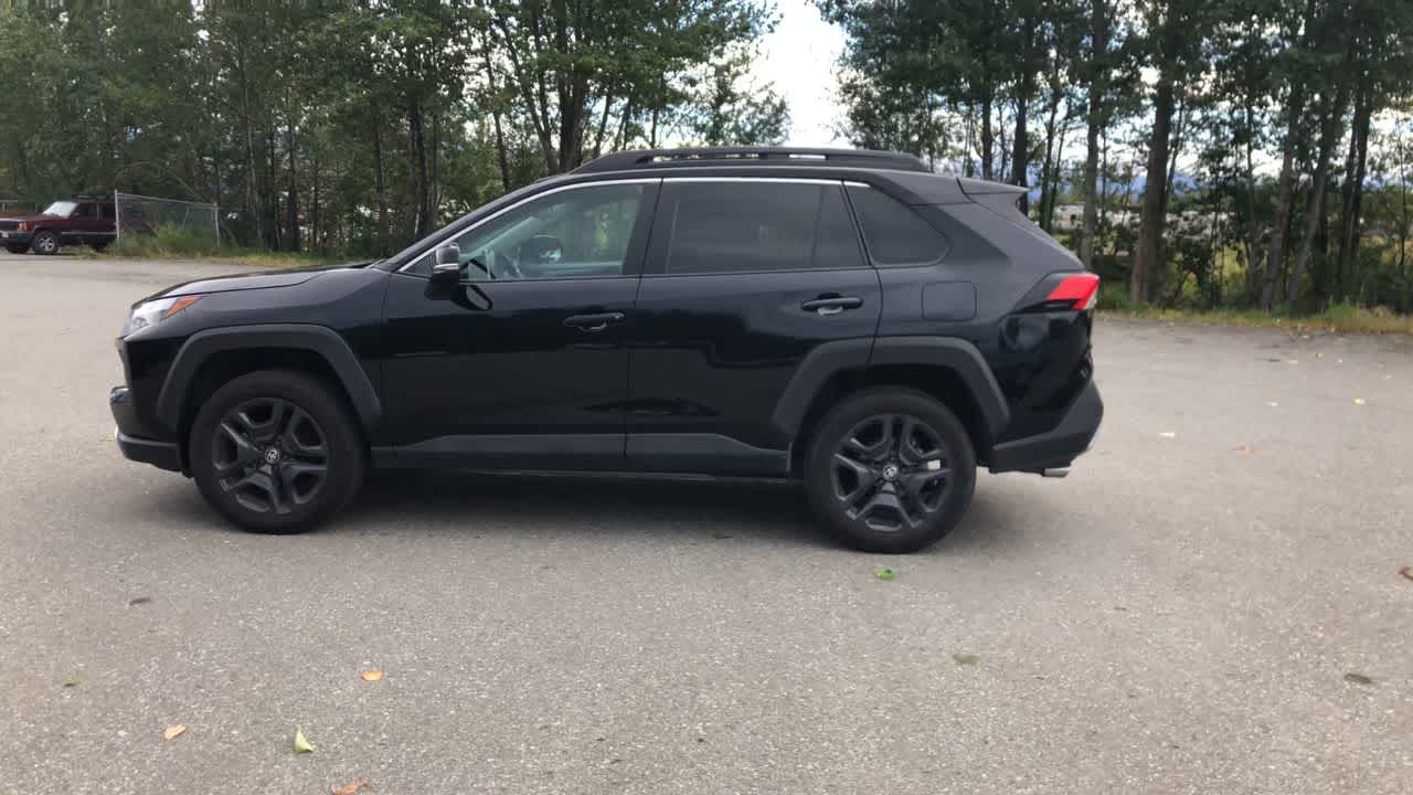 Thumbnail: 2024 Toyota RAV4 - 9